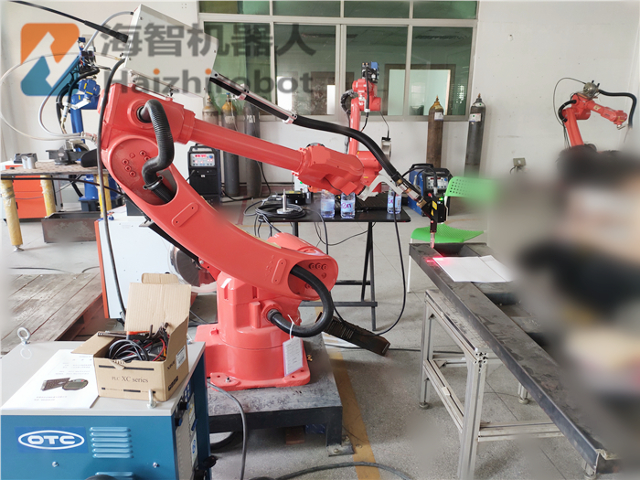 工業(yè)機(jī)器人調(diào)試安裝做哪些工作！自動(dòng)化機(jī)器人編程培訓(xùn)后能不能實(shí)操！