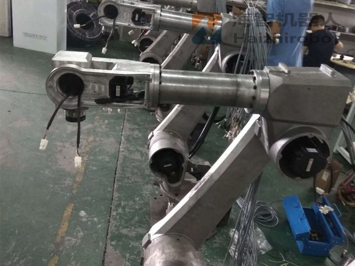 工業(yè)機(jī)器人集成商